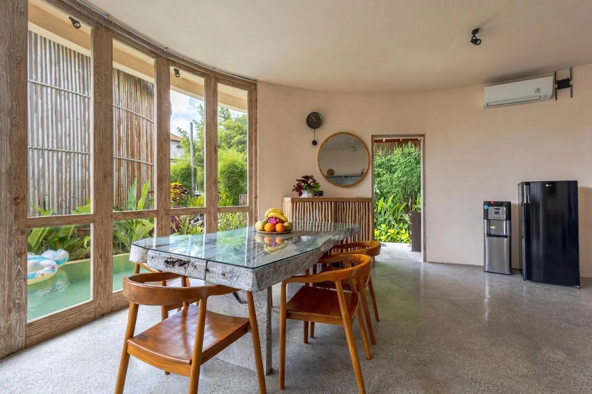 Villa Numi Uluwatu  Uluwatu (Bali)